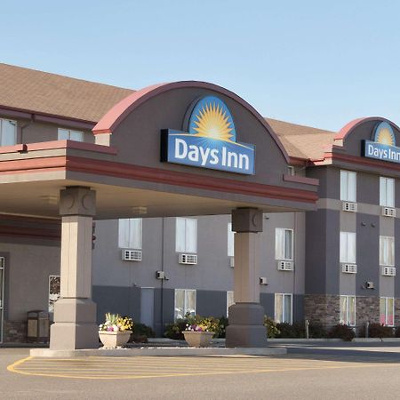 Days Inn & Suites By Wyndham Thunder Bay Eksteriør bilde