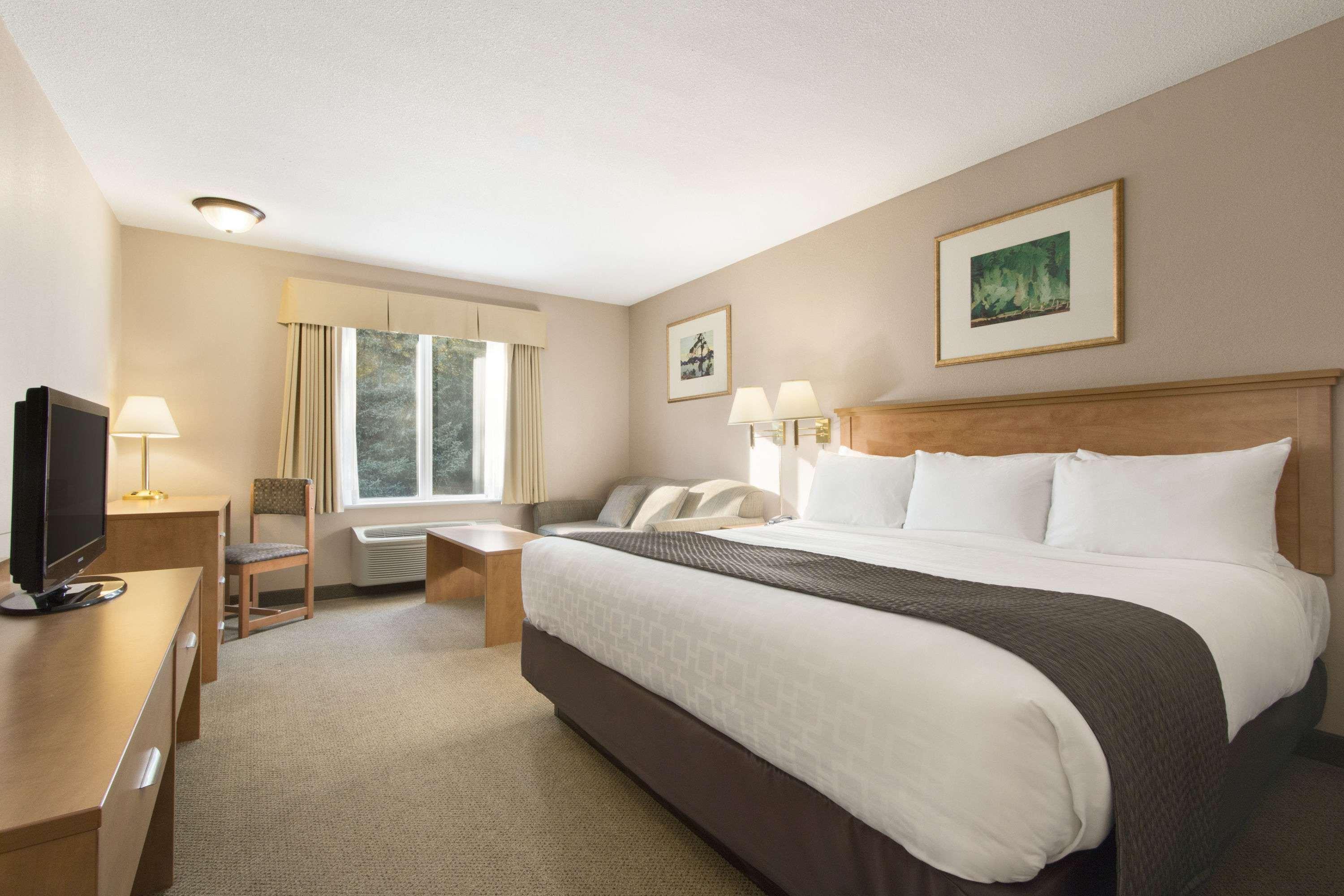 Days Inn & Suites By Wyndham Thunder Bay Eksteriør bilde