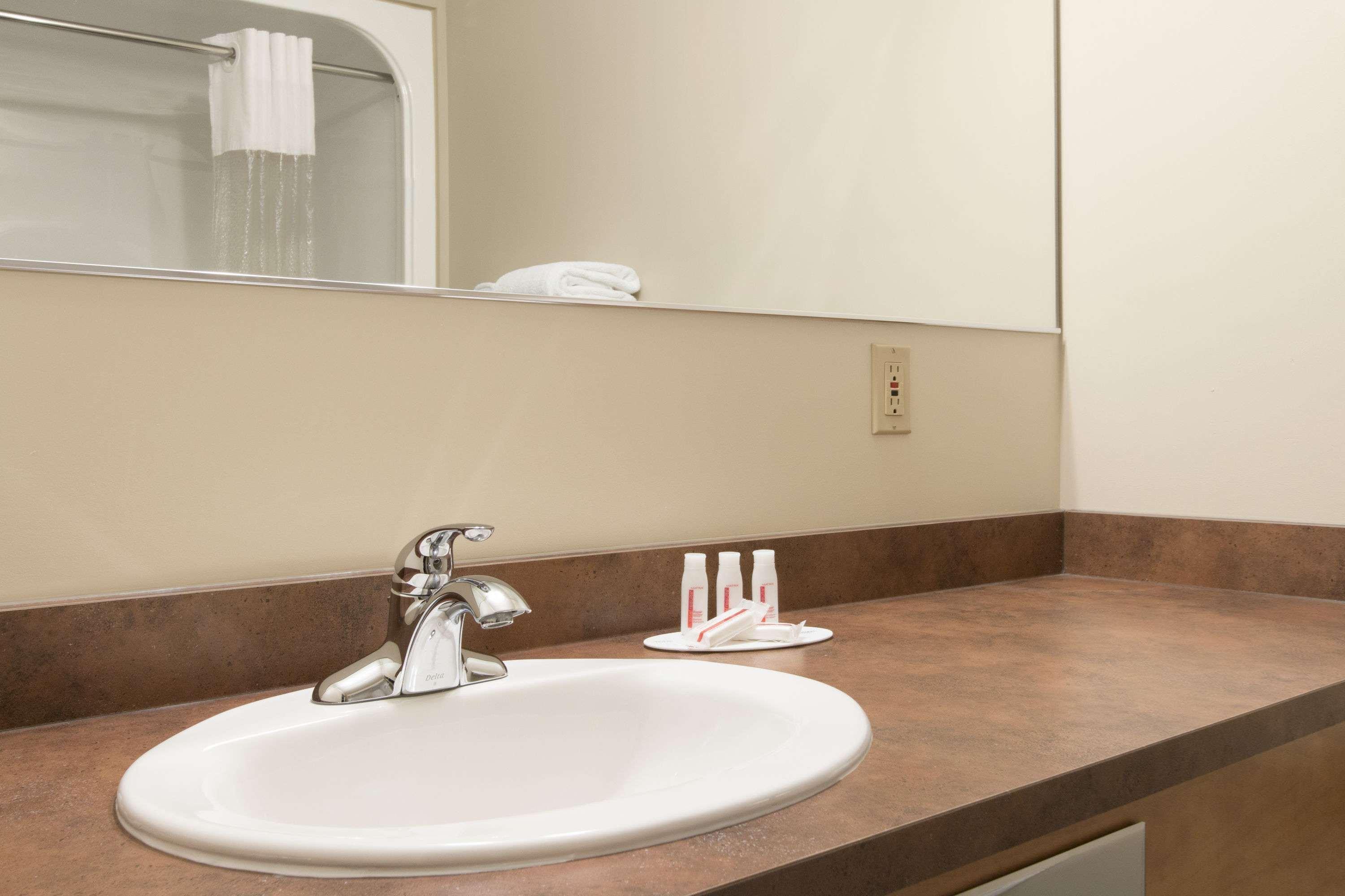 Days Inn & Suites By Wyndham Thunder Bay Eksteriør bilde