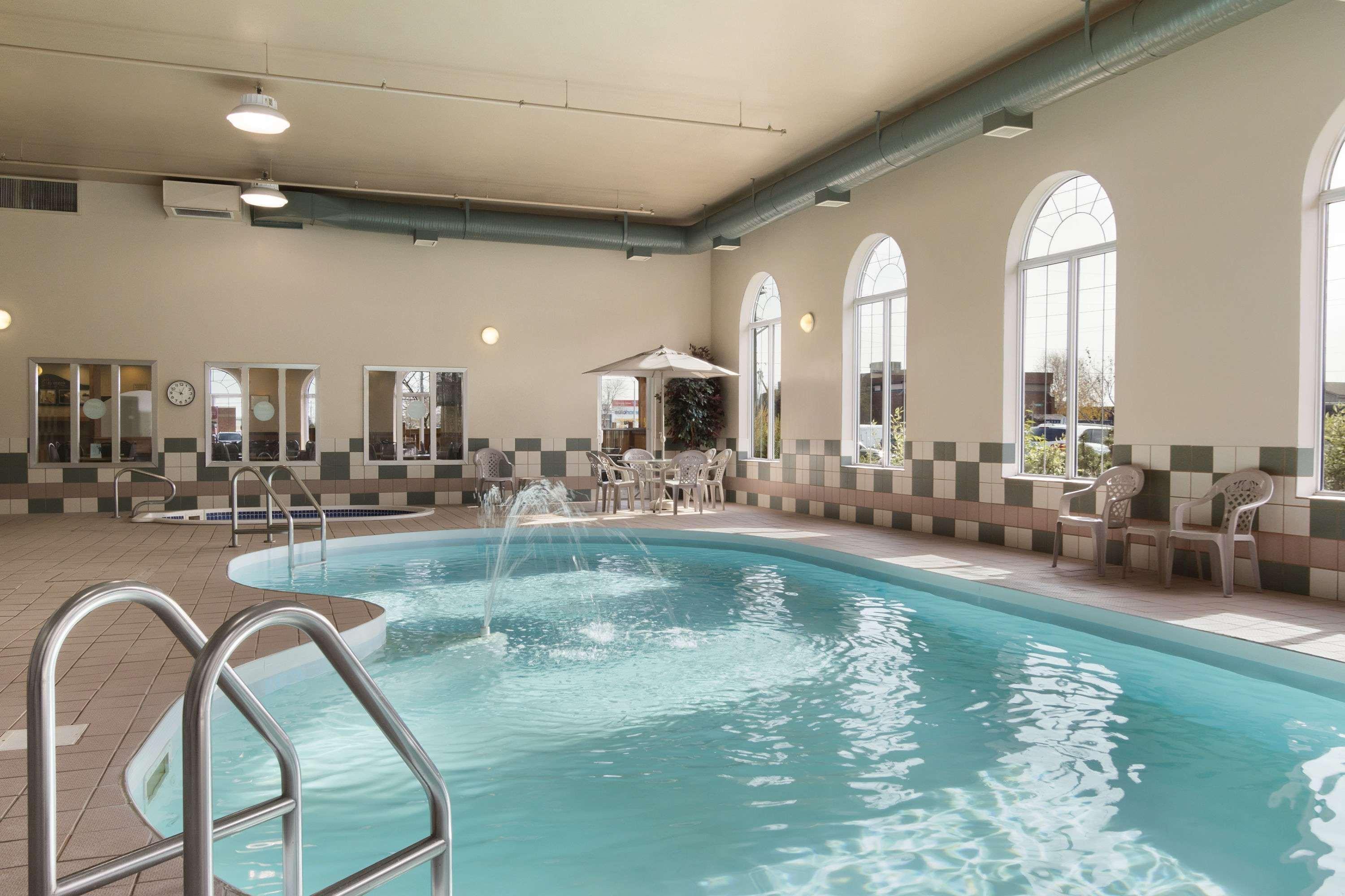 Days Inn & Suites By Wyndham Thunder Bay Eksteriør bilde